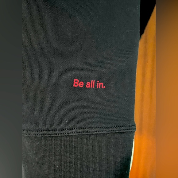 Lululemon Membership Perfectly Oversized Crew - Picture 12 of 13